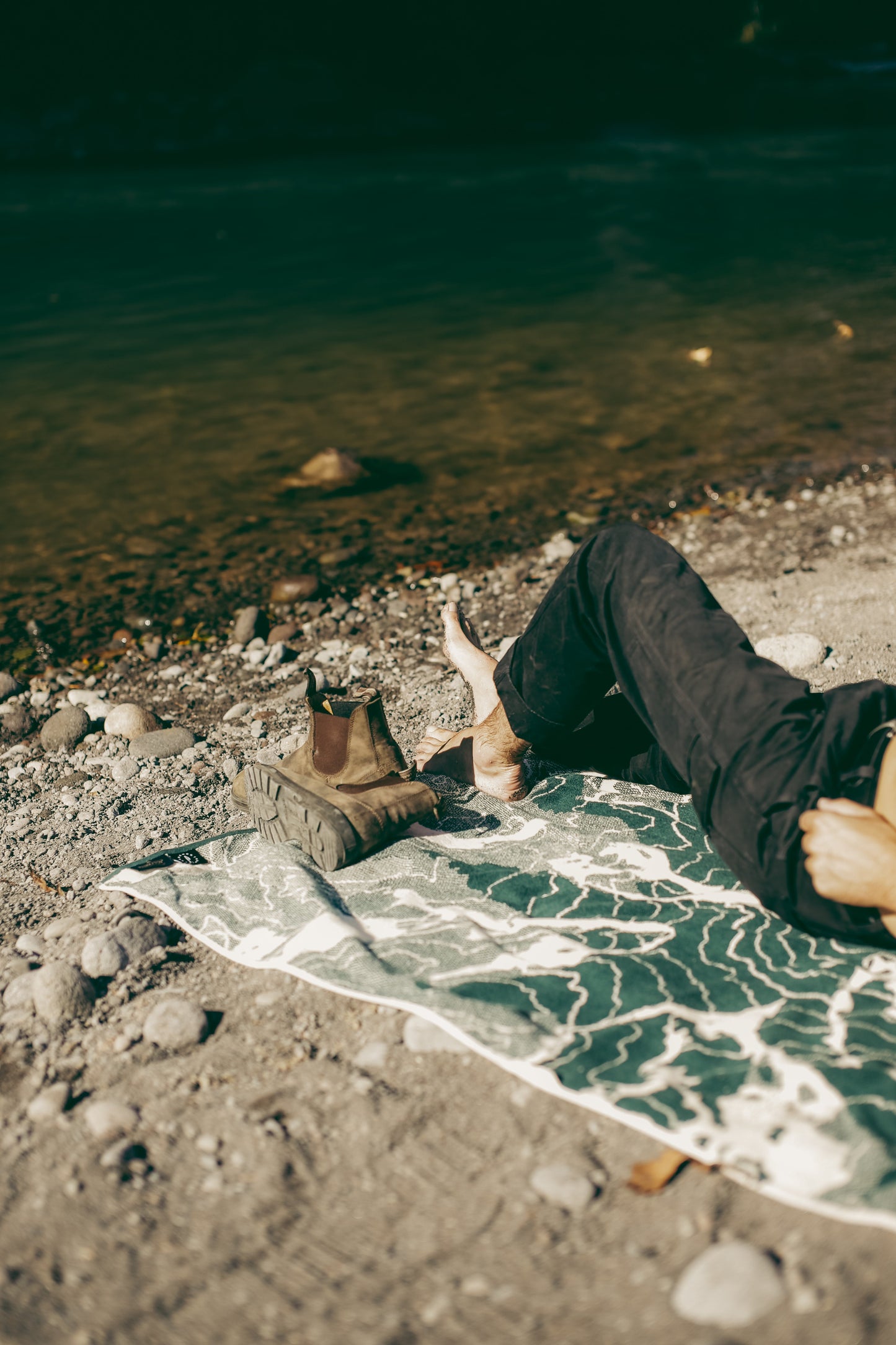 The Mt. Rainier Towel (North Drinkware)